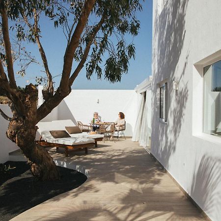 Alava Suites Costa Teguise Eksteriør billede