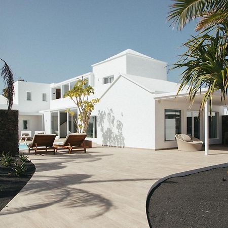 Alava Suites Costa Teguise Eksteriør billede