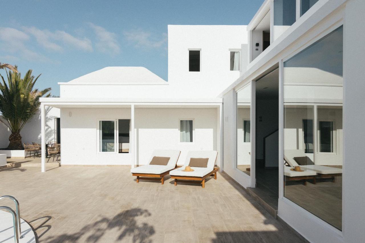 Alava Suites Costa Teguise Eksteriør billede