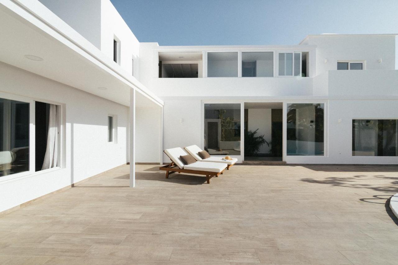 Alava Suites Costa Teguise Eksteriør billede