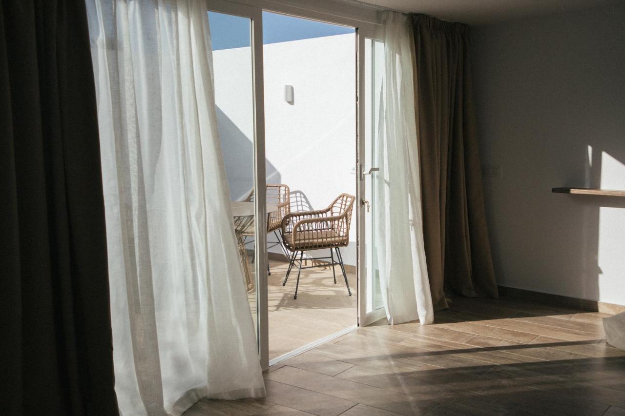 Alava Suites Costa Teguise Eksteriør billede